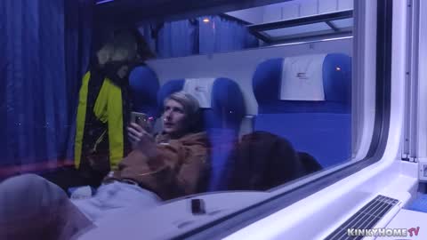 Halk otobüsünde mastürbasyon. Memeler ve Orgazm!