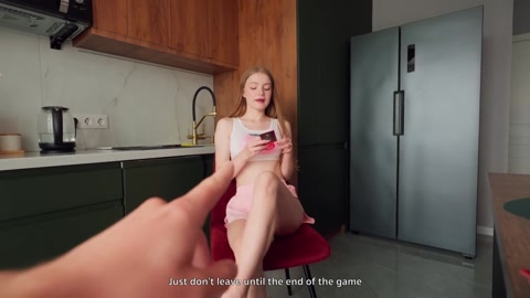 Üvey Kız Kardeş Doğruluk mu Cesaret mi Oyununda Islak Sıkı Amını Kaybetti!